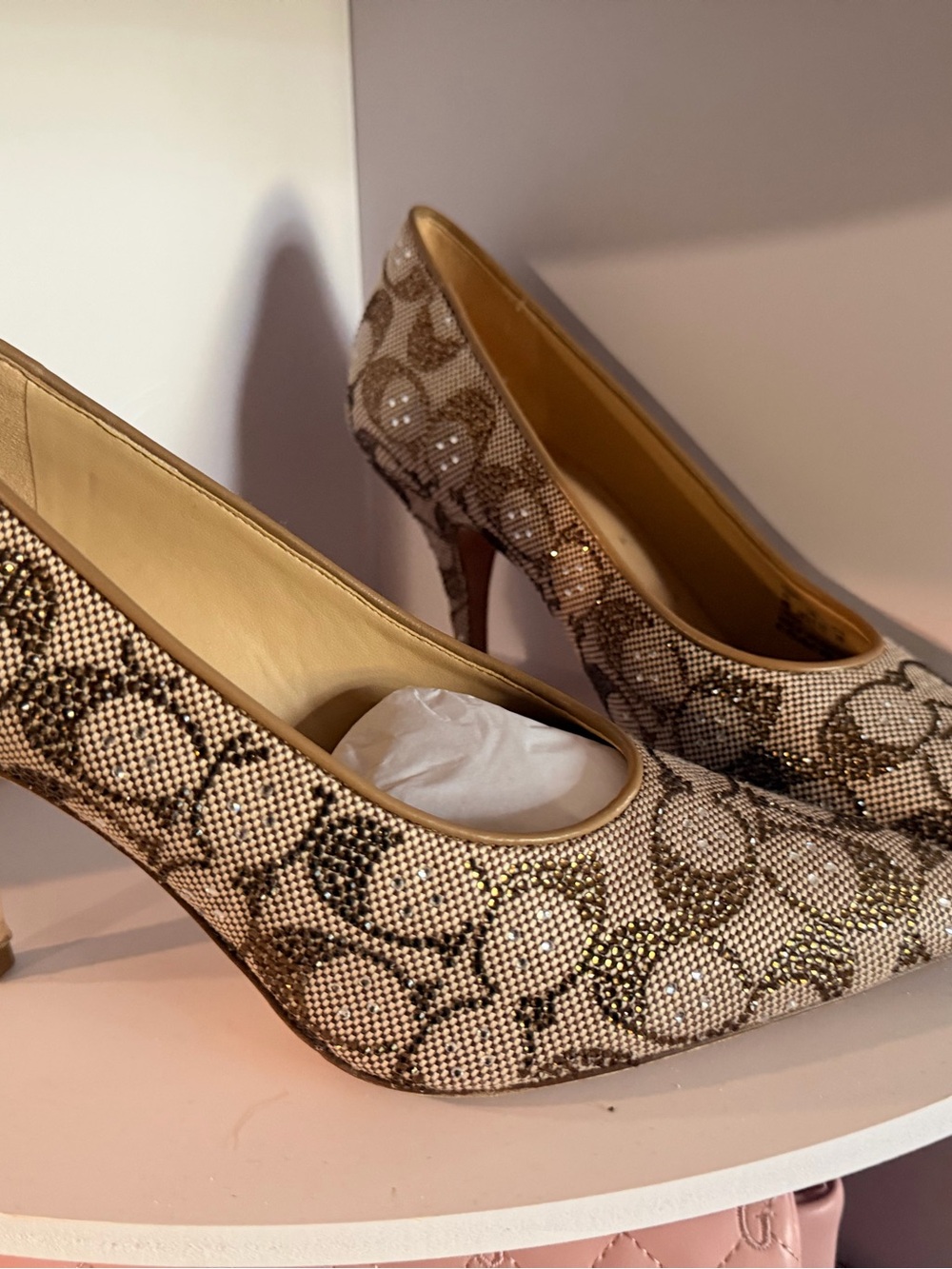 Beautiful heels Coach shoes are They were used once details in photos